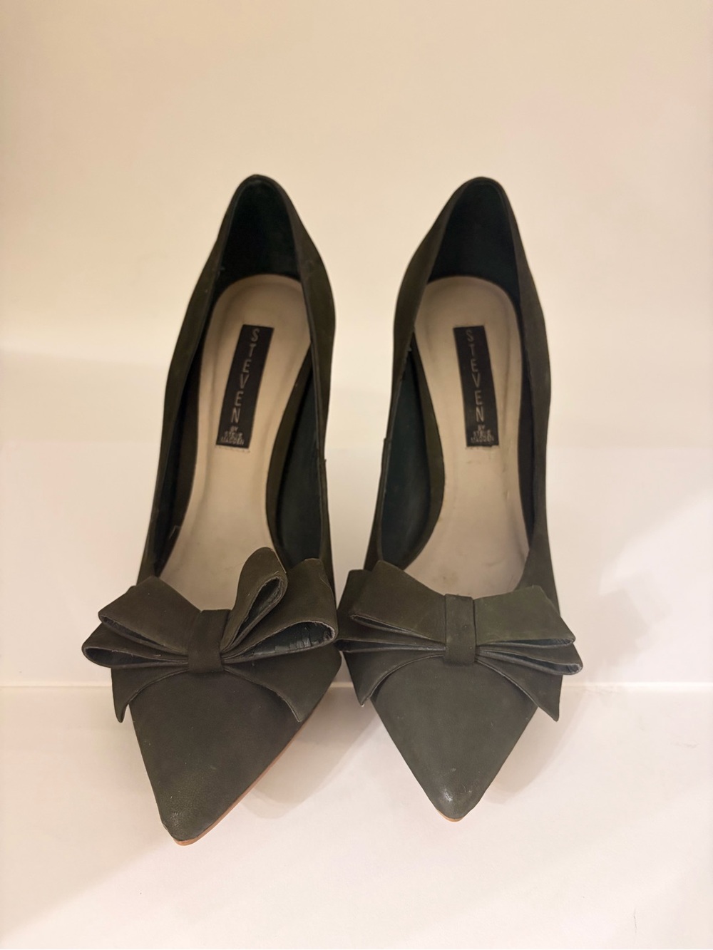 Seven7 Olive Green Pointed-Toe Pumps with Bow